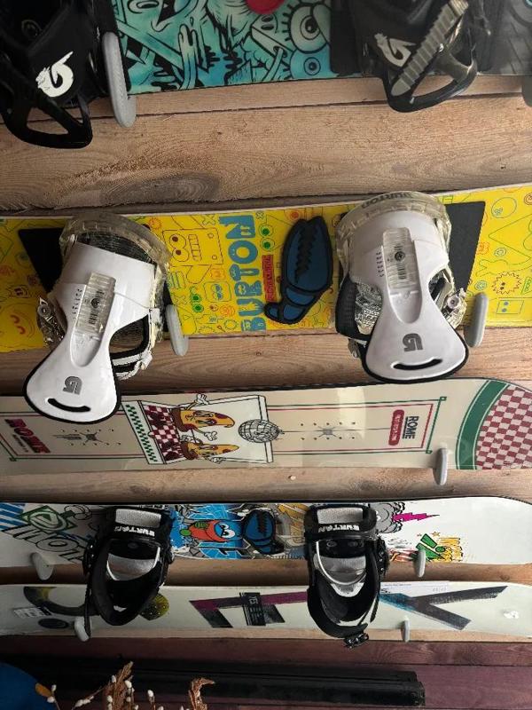 Snowboard Wall Mount Hook - Narrow   