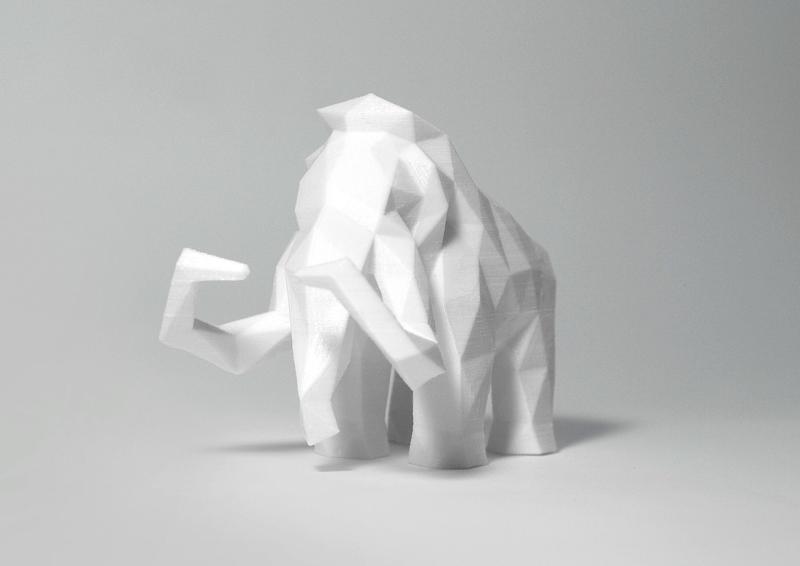 Low Poly Mammoth paper sculpture of elephant