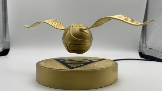 Golden snitch magnetic lmevitation olrnament