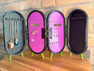 Jewelry travel display stand