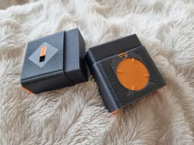The Ultimate Snuff (or small item) Dispenser