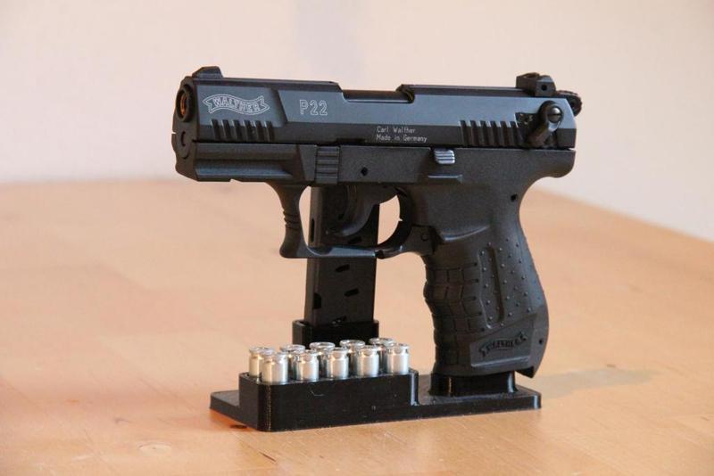 Gun stand for Walther P22 9mm P.A.K. + 10 rounds