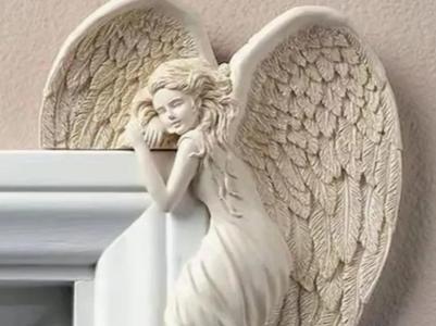 Angel Door Deco right side