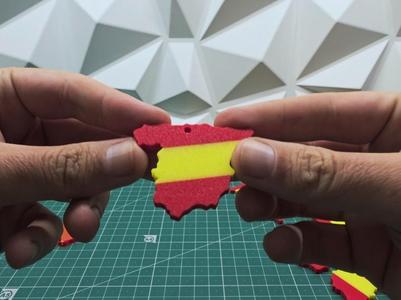 Spain flag keychain