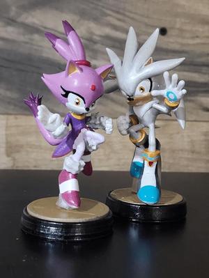 Silver and Blaze Amiibo Figure