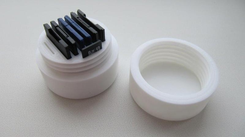 SD card holder