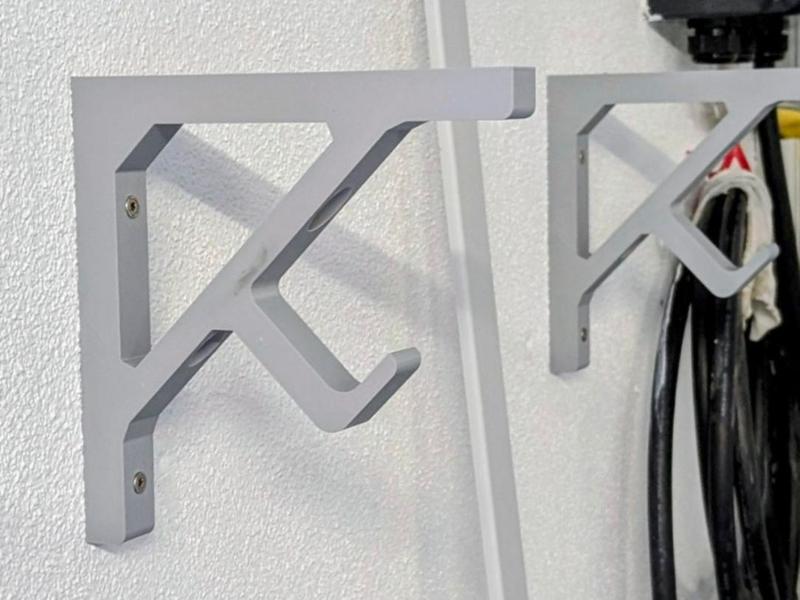 20x20cm Regal Bracket, sturdy, with extra hooks