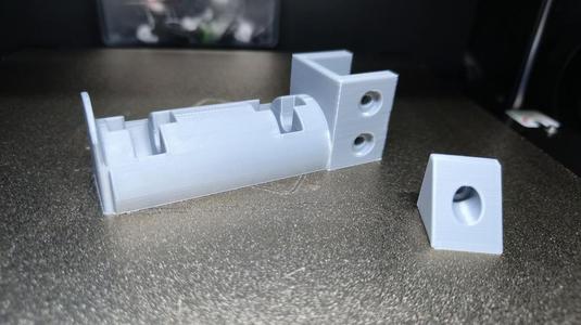 Spool holder for 2020 extrusion