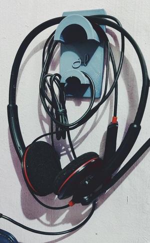 Headset Wall Mount