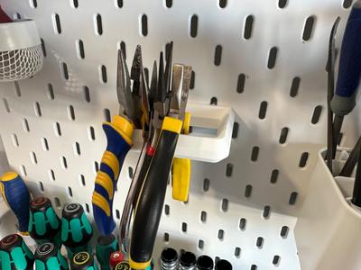 skadis pliers hanger