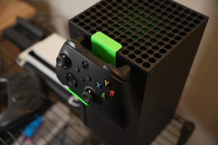 Xbox Series X Controller Hanger