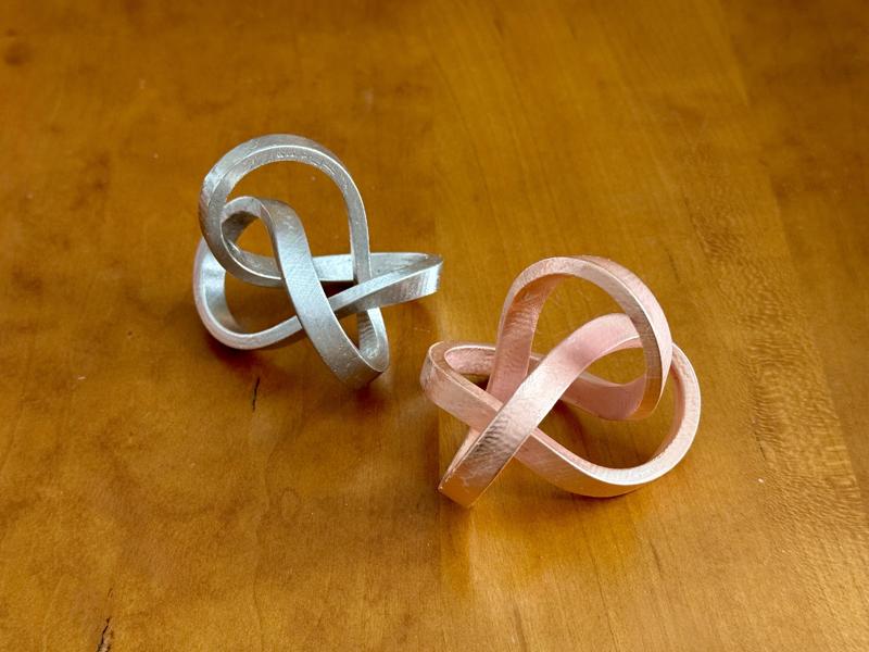 Water-soluble mold for cast-metal Quatrefoil Knot