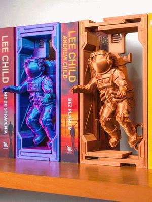 Floating Astronaut: Adjustable Book Nook