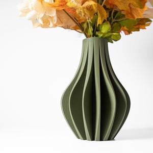 Zolara Flower Vase by MODERN MACHINE