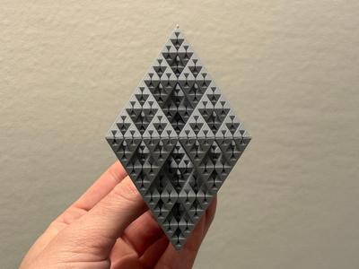 Sierpiński Triangular Bipyramid Fractal - Level 4 (Vase Mode)