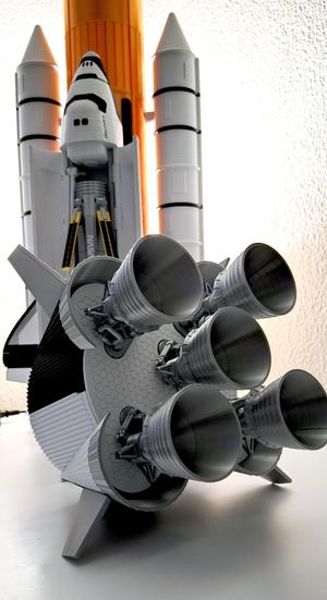 Saturn V F-1 Engines (Rocketdyne F1)