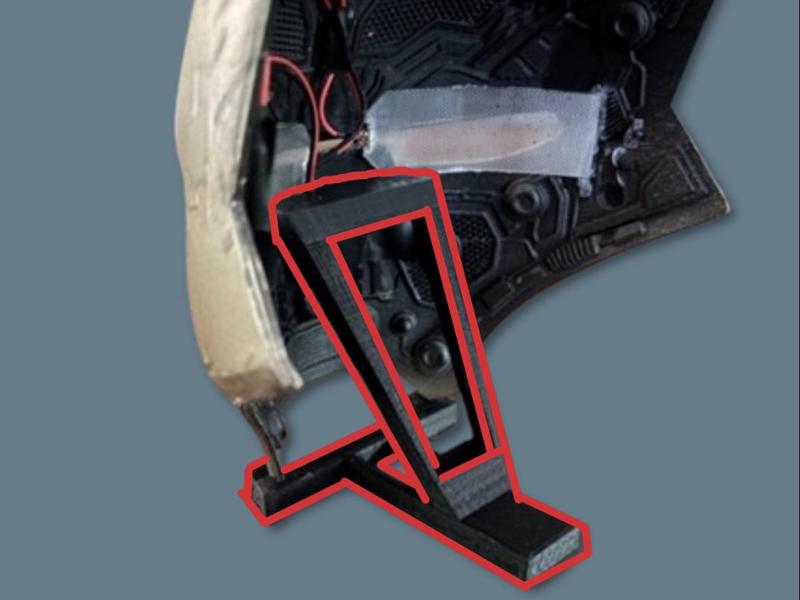 iron man faceplate stand
