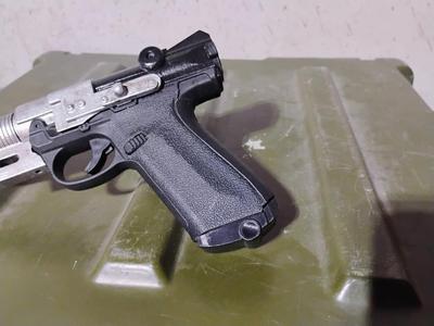 AAP-01 Luger style mag base plate.