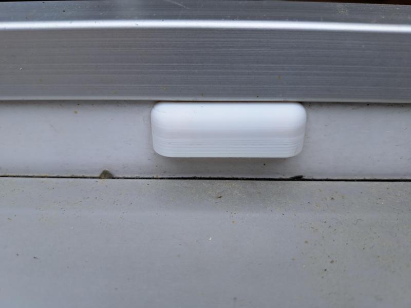Window slot cap