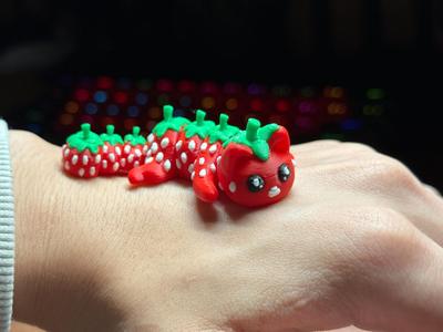 Mini Articulated Strawberry Cat - By Vixvvo3D