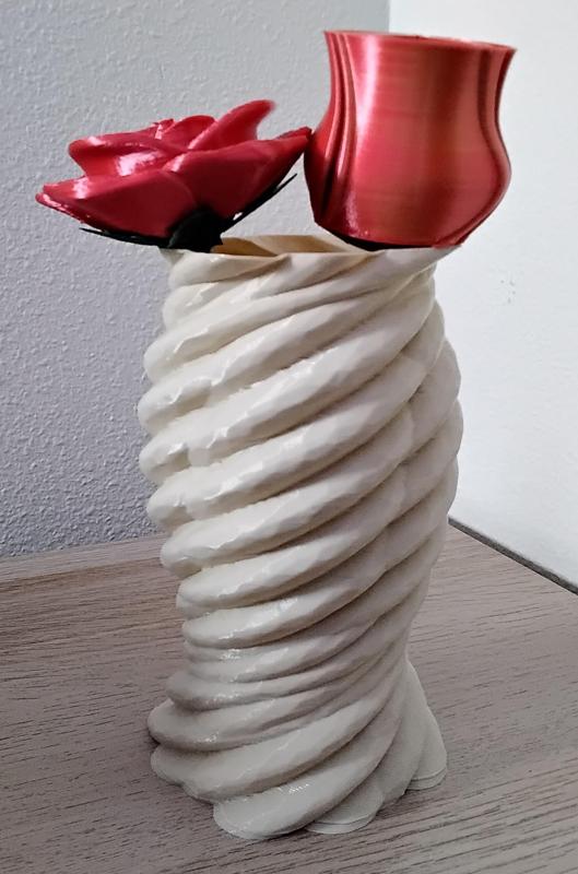 Rope Twist Vase