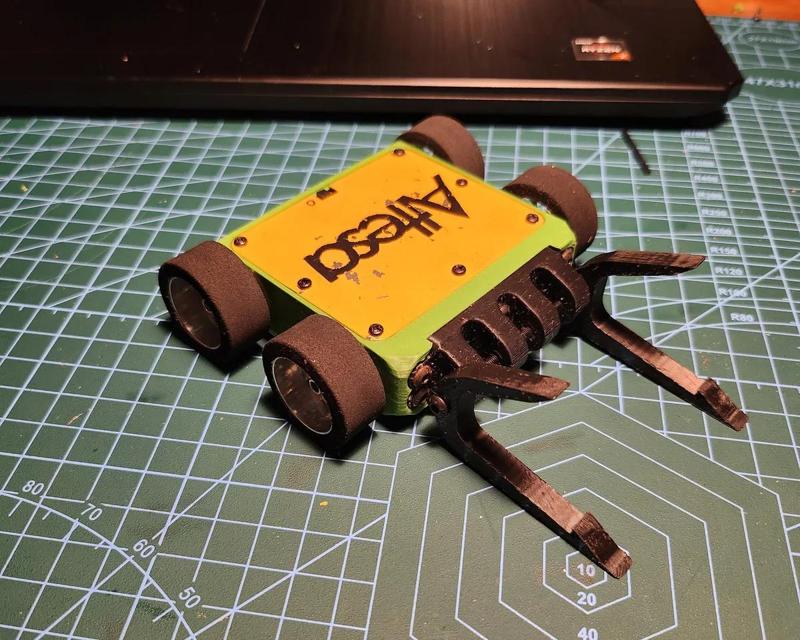 150g Antweight/ Fairyweight 4WD battlebot combat robot   
