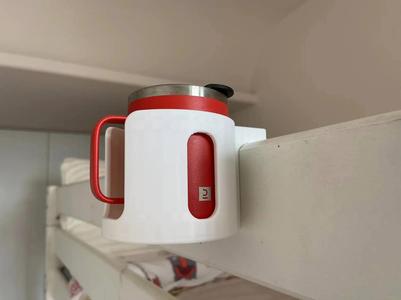 Cup holder for bunk bed