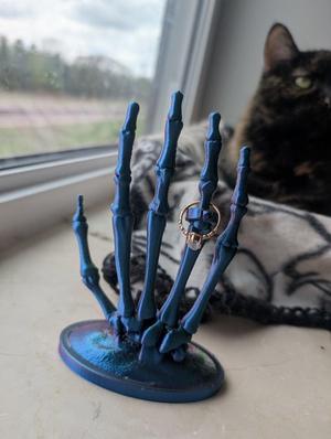 Skeletal Ring holder