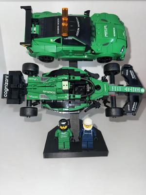 LEGO Speed Champions Display Stand (Holds 2 models and 2 minifigures)