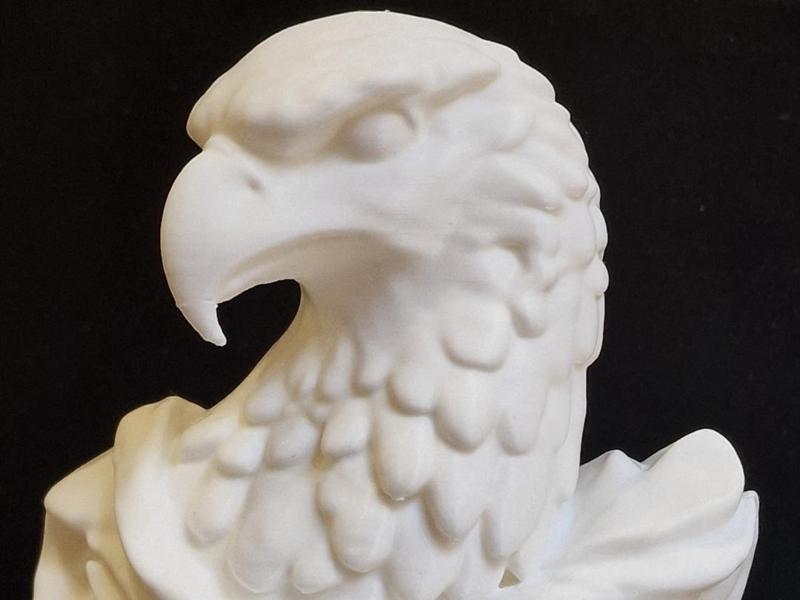 Majestic Eagle Sculpture