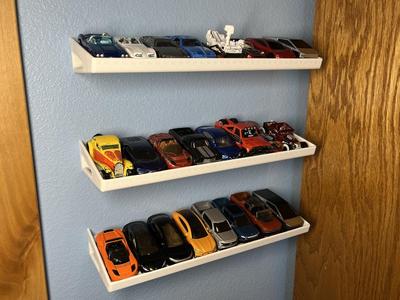 1:64 Die-Cast Car Shelf