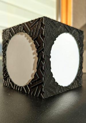 Cube lamp with E27 bulb