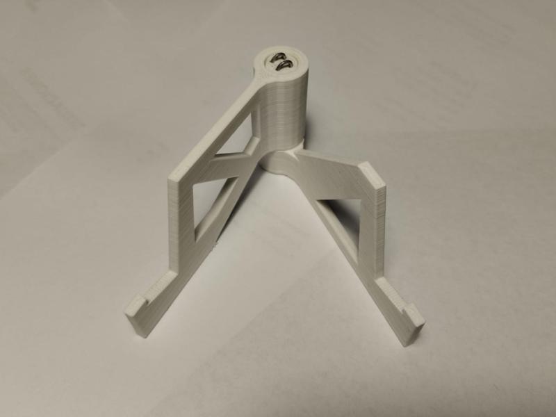 Foldable smartphone holder