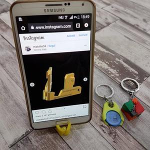 keychain smartphone stand