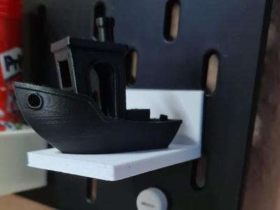 Benchy Regal