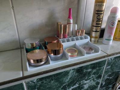 Makeup organizer