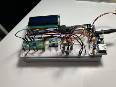 Gridfinity 4x2 Breadboard holder with extras