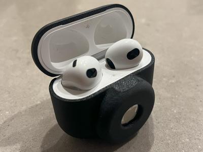 Gen 3 AirPod with AirTag case V2
