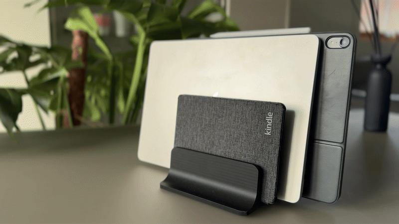 Vertical MacBook and iPad holder (1 Device)