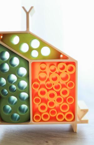 BUG HOTEL 7.5