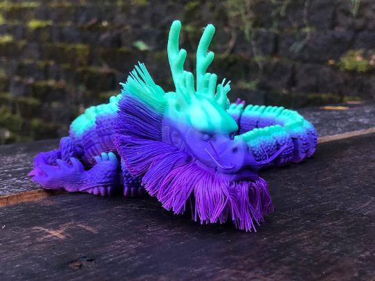 The Bearded Qiulong Dragon. Articulating, Flexible, Flexy, Iroh Bearded Dragon of the West.