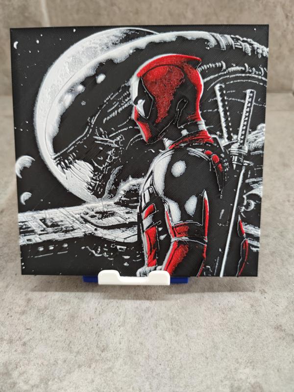 Hueforge Alien and Deadpool