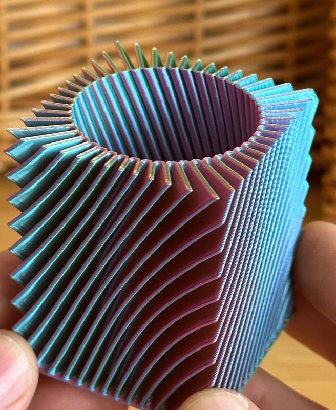 Fin Vases Square