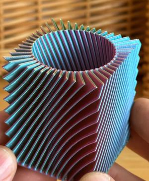 Fin Vases Square