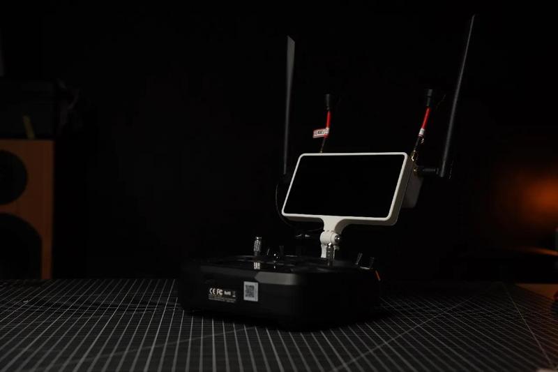 OpenIPC Ruby FPV Bonnet VRX with display bracket   