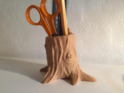 Low Poly Tree Stump Pen Holder
