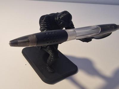Knight pen holder