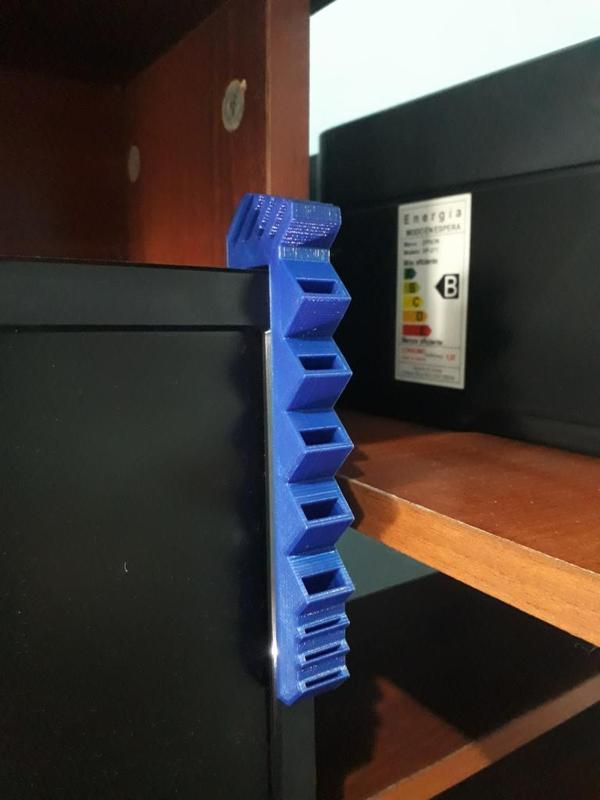 Soporte USB-SD-MicroSD para monitor (USB Holder)