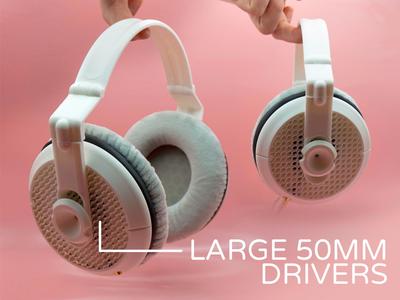 P1 Headphones by Pork3D.com