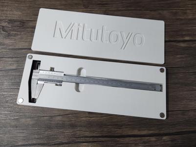 Mitutoyo 8in/200mm Vernier Caliper Box (Magnetic)